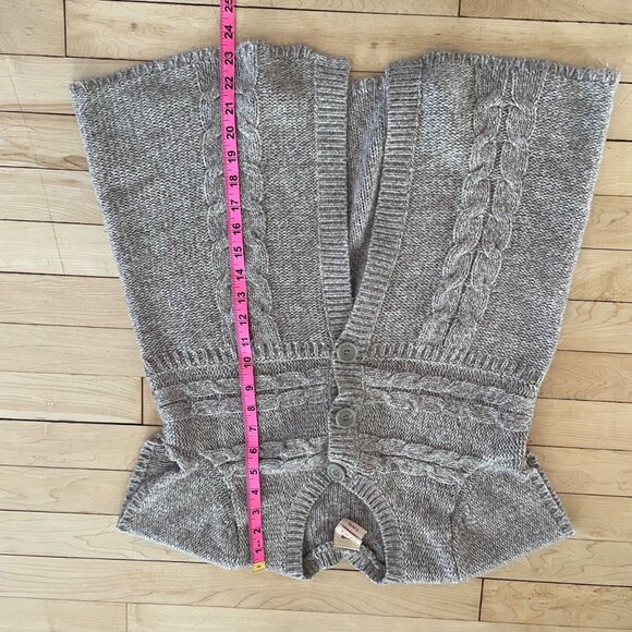 Y2K Style Babydoll Cable Knit Button Cardigan Cozy Y2K Sweater Small Feminine Ar - Picture 9 of 10